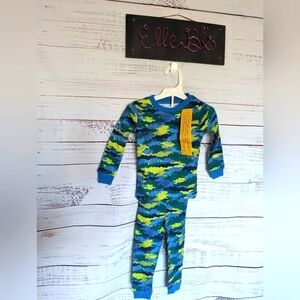 NWT Amazon Essentials Baby Pajamas 2 Piece Set 24M